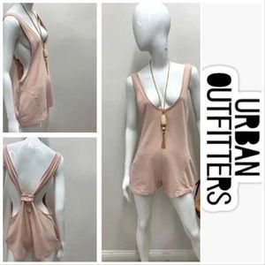 🆕Urban Outfitters 
NEW plunge blush romper xs $49